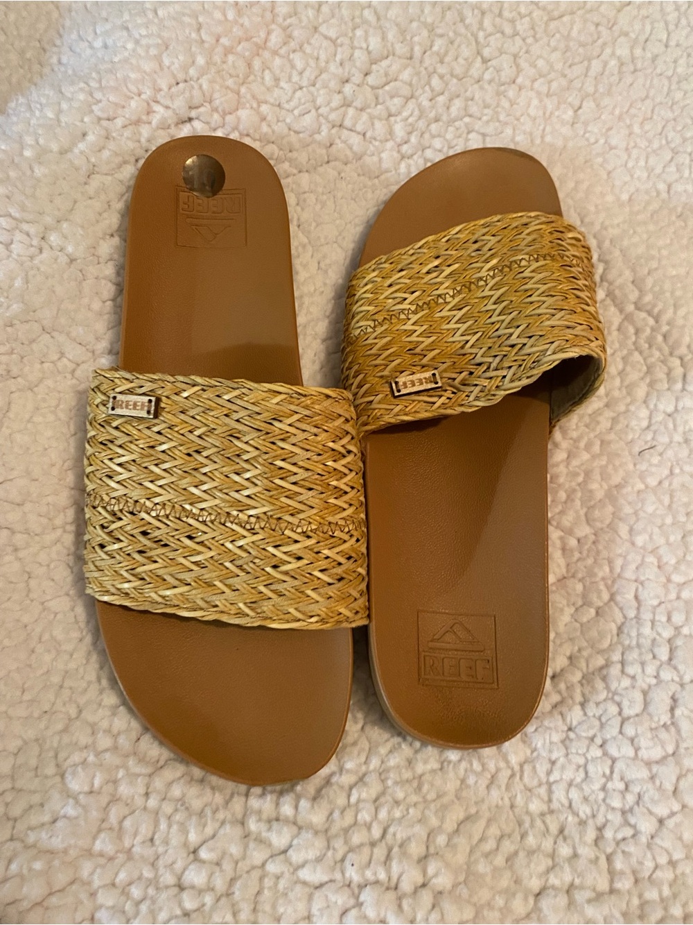 Reef Women’s Brown Tan Woven Slide Sandals - Picture 10 of 12